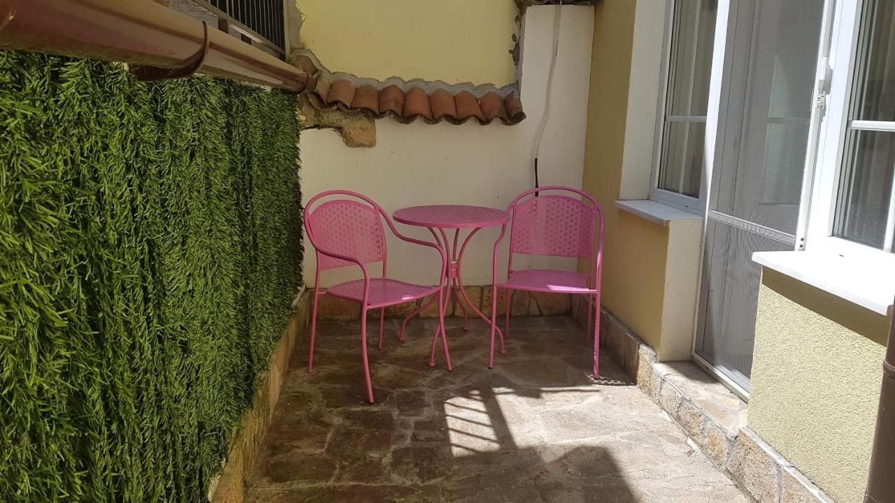 Къщата С Чешмата Apartment Veliko Tarnovo Exterior photo